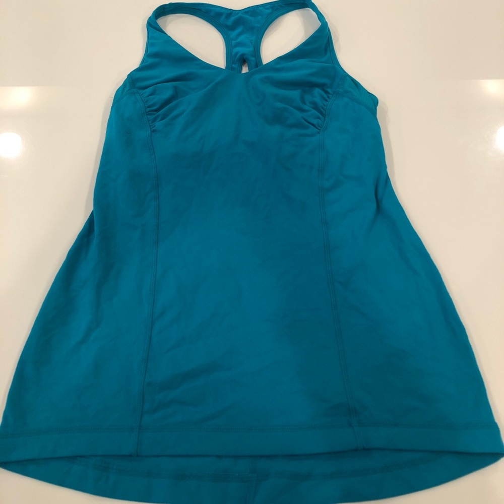 Lululemon Tank with built in bra size 6